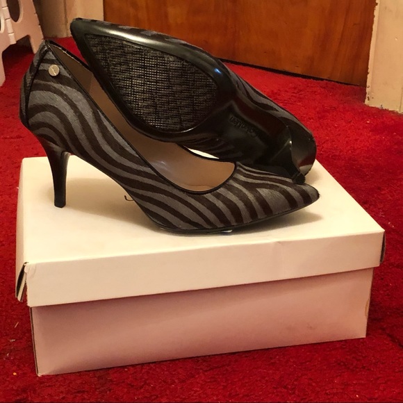 Zebra black/grey heels - Picture 3 of 4